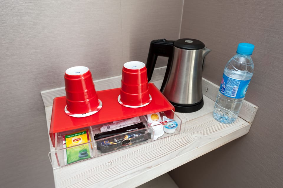 Premium bedding, in-room safe, desk, laptop workspace