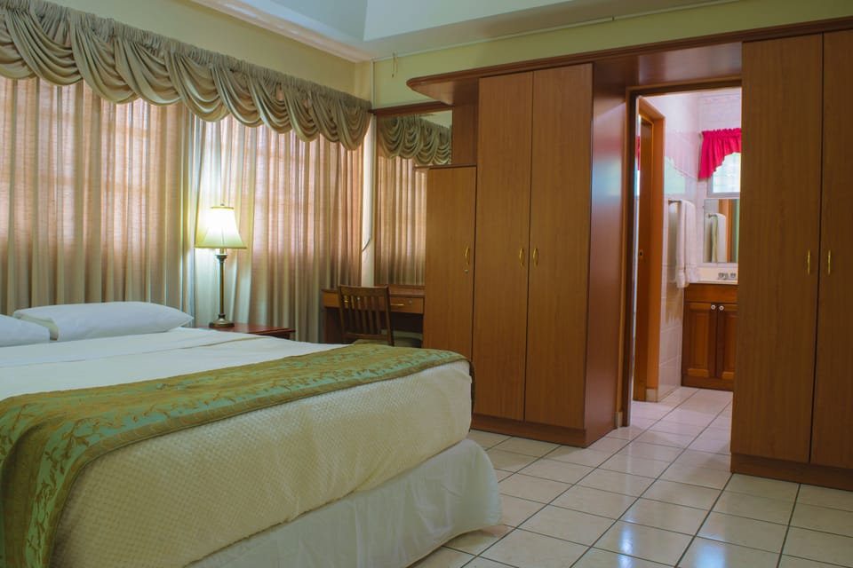 Luxury Room, Private Bathroom | WiFi (free)