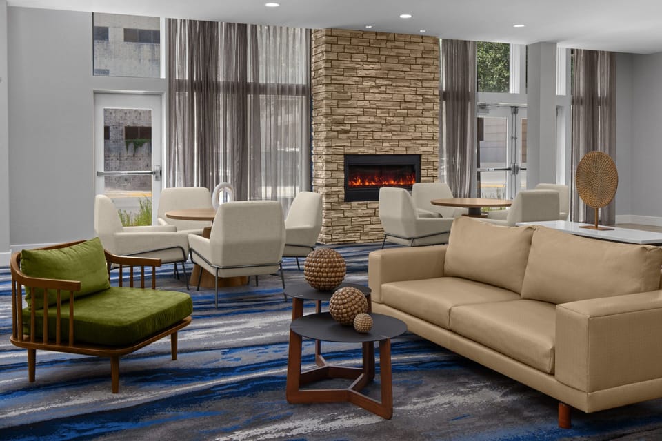 Lobby lounge