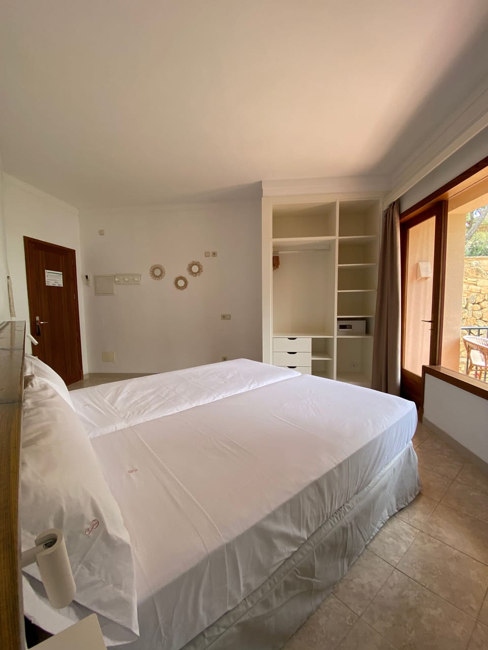 Deluxe Double Room, Balcony, Sea View | Blackout drapes, free WiFi, bed sheets