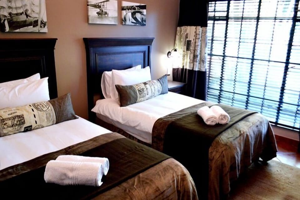 Cirtuss Jenny | Desk, blackout drapes, iron/ironing board (on request), WiFi (free)