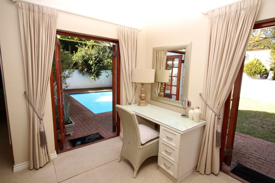 Standard Apartment, 1 Bedroom | 1 bedroom, Egyptian cotton sheets, premium bedding, in-room safe