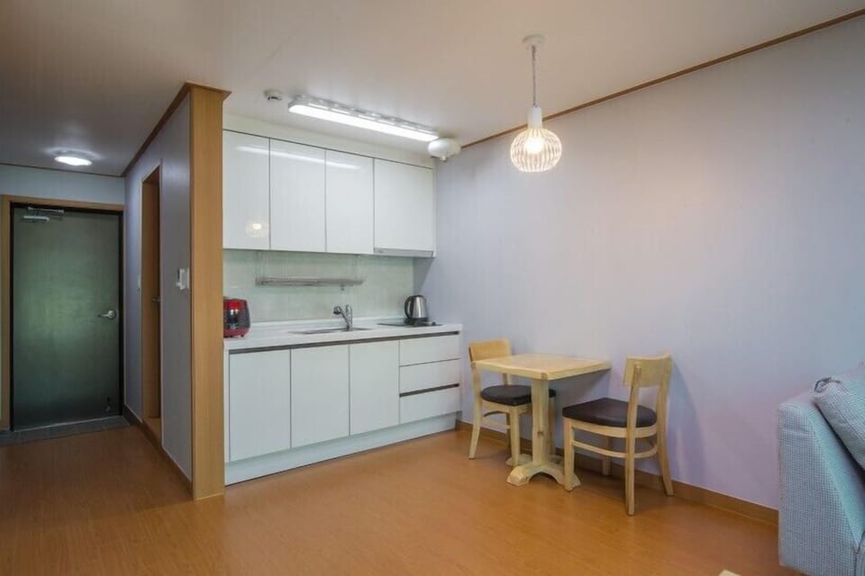 Duplex | Private kitchenette | Full-size fridge, stovetop, rice cooker, cookware/dishes/utensils