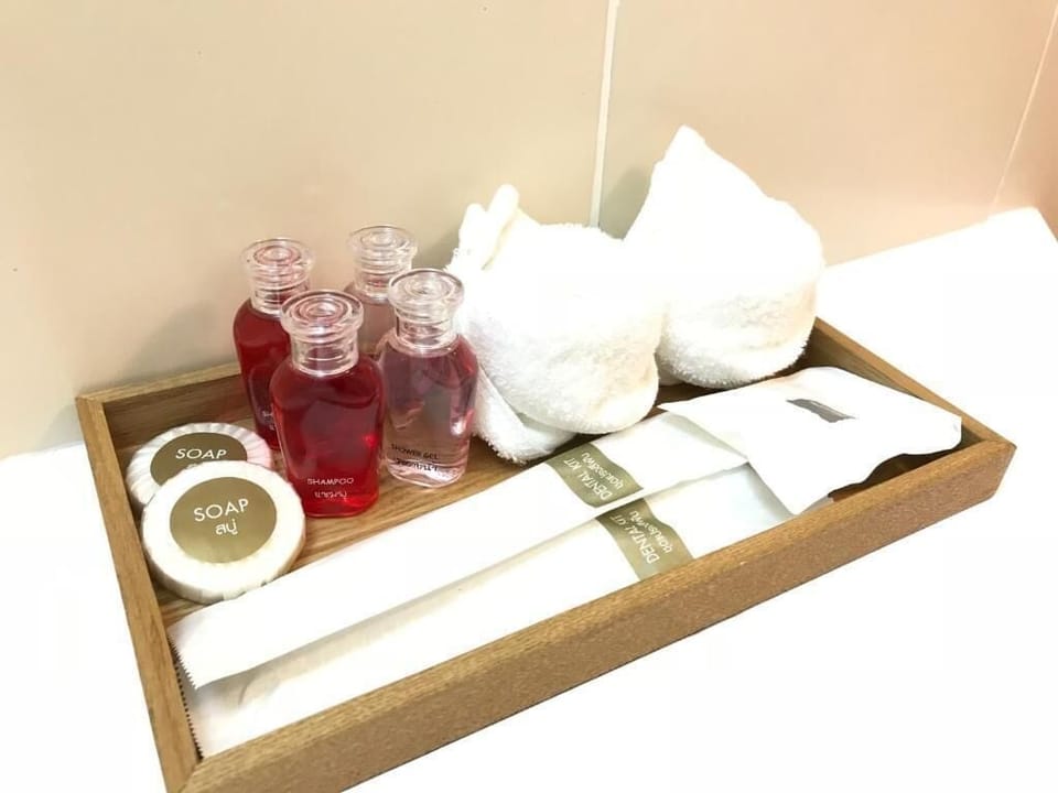 Free toiletries, towels