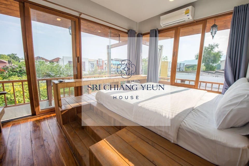 Deluxe Double Room | Desk, blackout drapes, free WiFi