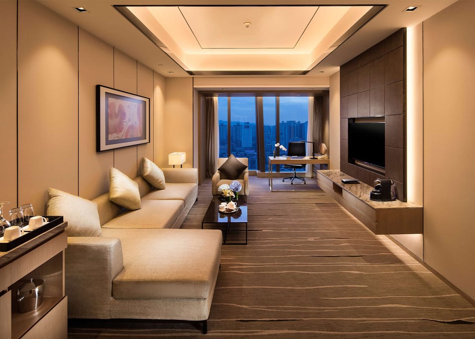 Executive Suite, 1 King Bed | 1 bedroom, premium bedding, minibar, in-room safe
