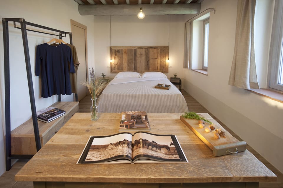 Classic Double Room, Non Smoking | Frette Italian sheets, hypo-allergenic bedding available