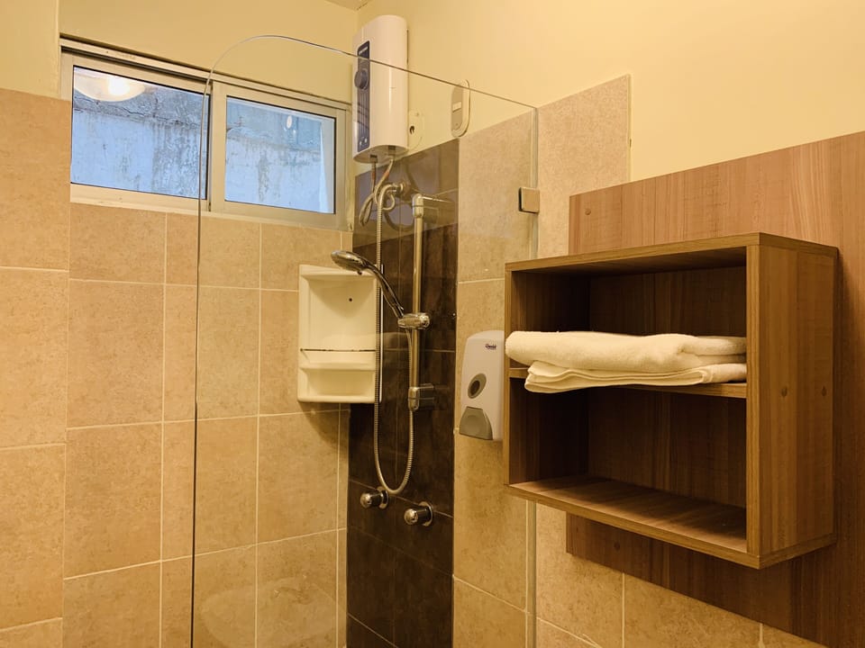 Bathroom shower