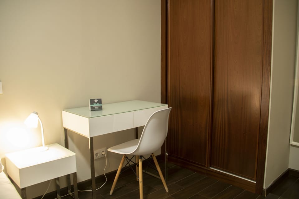 Standard Double or Twin Room | Desk, soundproofing, free WiFi