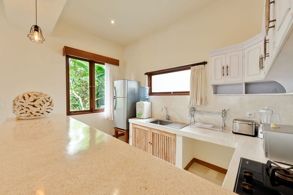 One-Bedroom Villa with Tranquil Garden View | Private kitchen | Coffee/tea maker, fridge, electric kettle