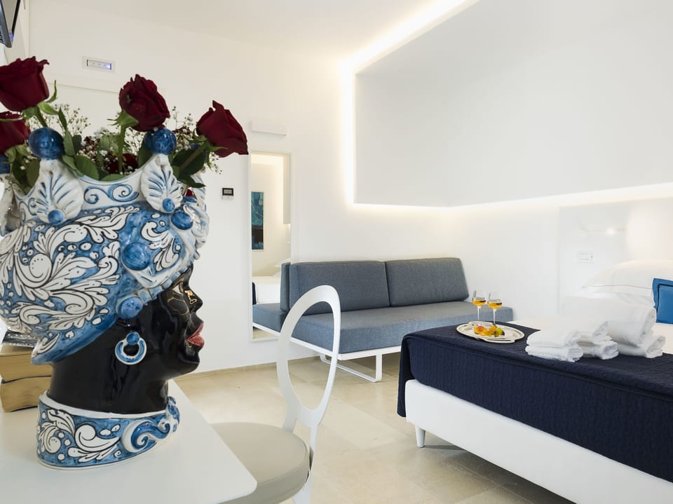 Standard Room | Premium bedding, down comforters, minibar, in-room safe