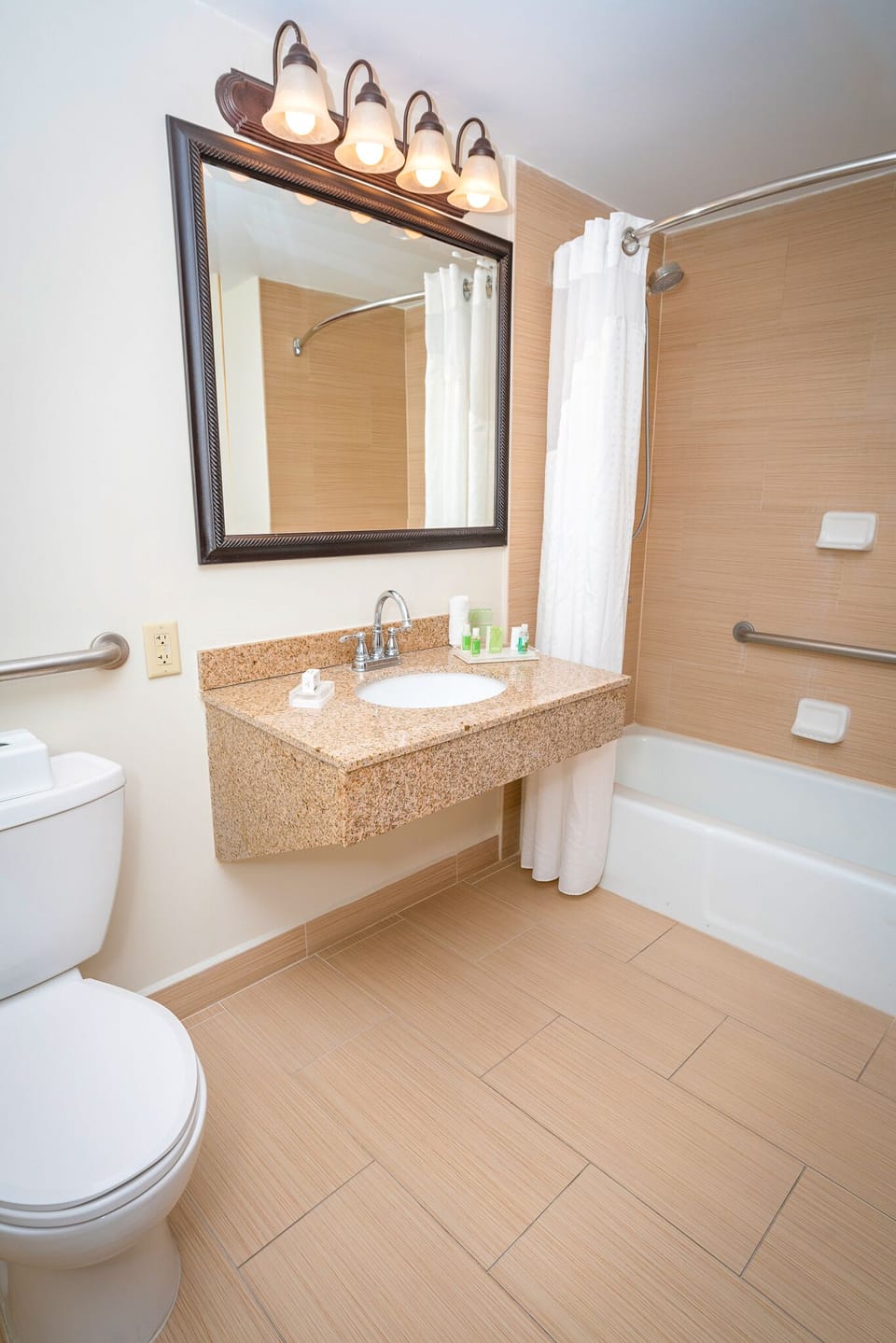 Combined shower/tub, eco-friendly toiletries, hair dryer, towels