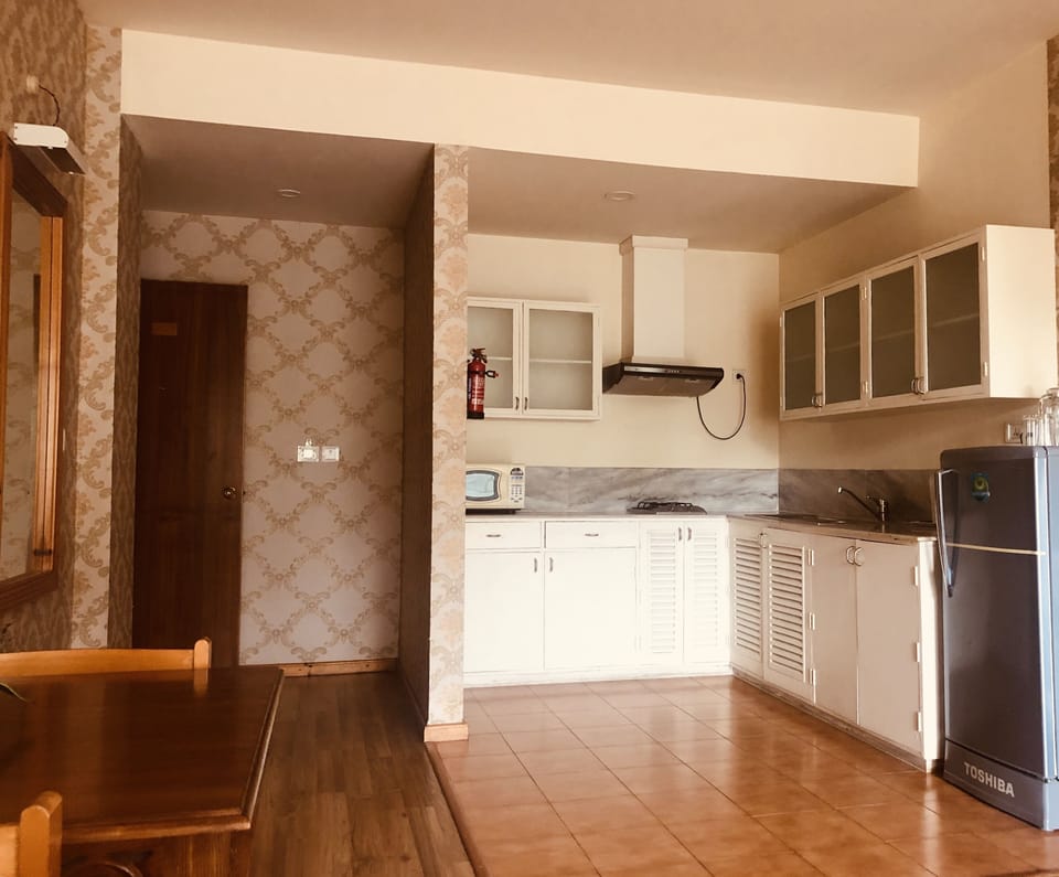 Standard Suite | Private kitchen | Coffee/tea maker, fridge, microwave (on request)