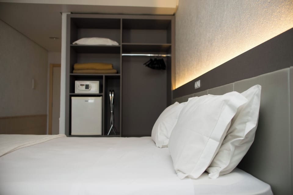 Premier Room | Minibar, free WiFi, bed sheets