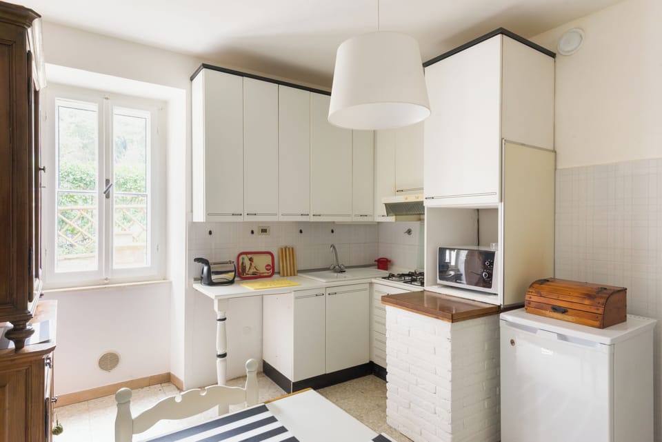 Romantic Apartment, 1 King Bed, Kitchen | Private kitchen | Coffee/tea maker, electric kettle, freezer