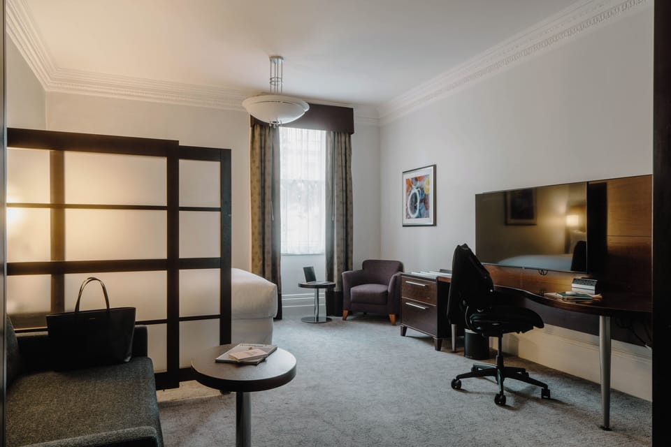 Suite, Kitchenette (One Room) | Egyptian cotton sheets, premium bedding, in-room safe, desk