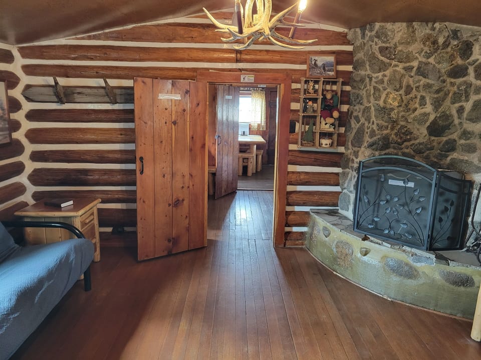 Ft. Wilderness Cabin (Pet Friendly) | Individually decorated, individually furnished, soundproofing, free WiFi