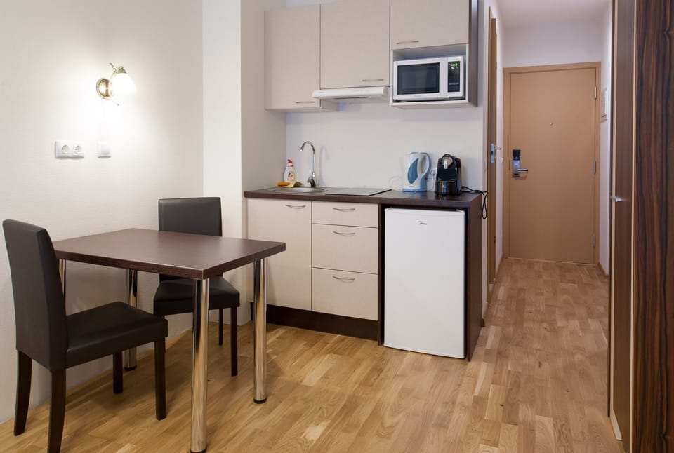 Private kitchenette
