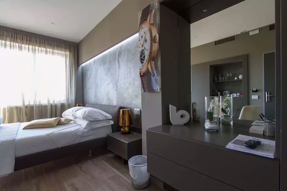 Double Room (Vacheron) | Frette Italian sheets, premium bedding, down comforters