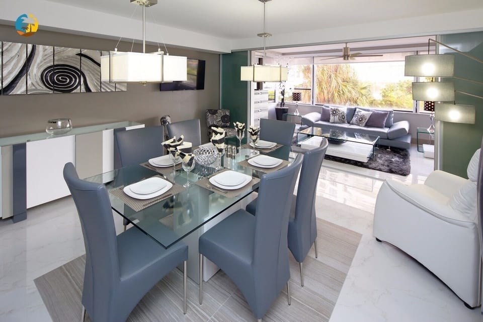 Comfort Apartment, 3 Bedrooms (519) | Living area | Flat-screen TV