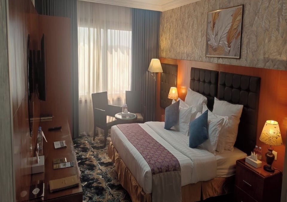 Minibar, in-room safe, soundproofing, free WiFi
