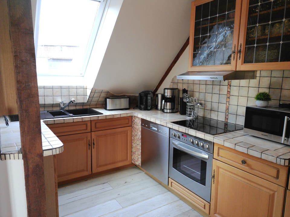 Basic Condo, 2 Bedrooms, Balcony | Private kitchen | Fridge, microwave, oven, stovetop