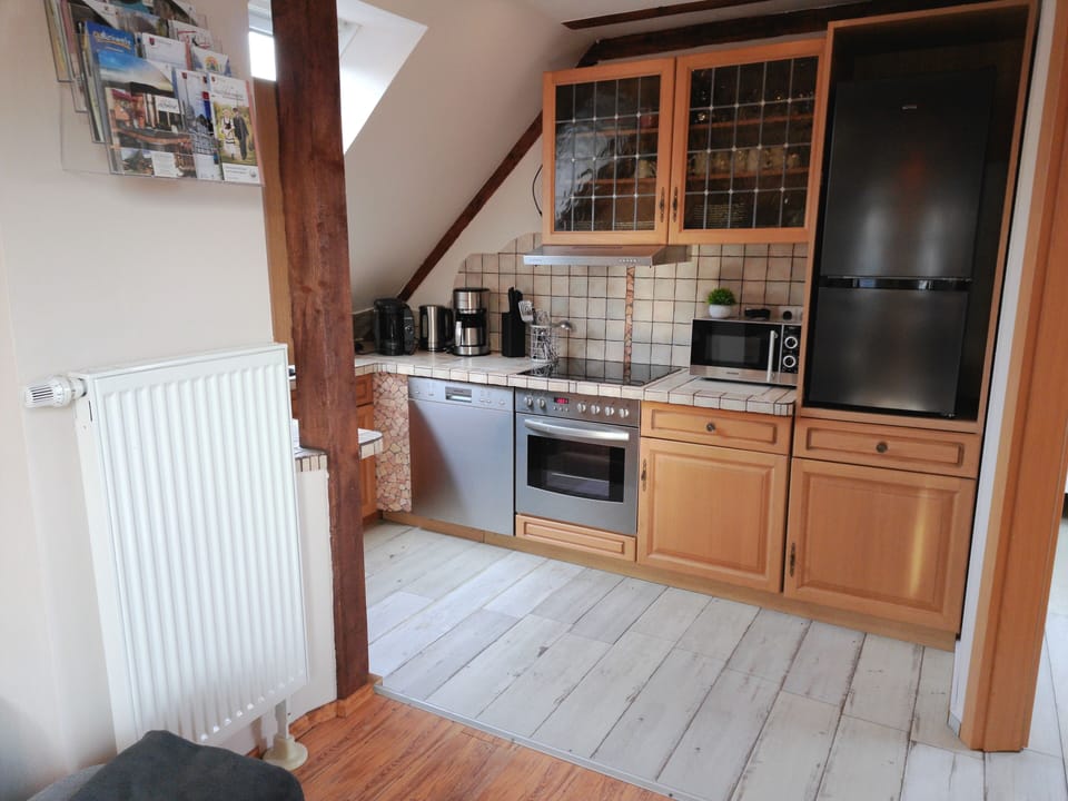 Basic Condo, 2 Bedrooms, Balcony | Private kitchen | Fridge, microwave, oven, stovetop