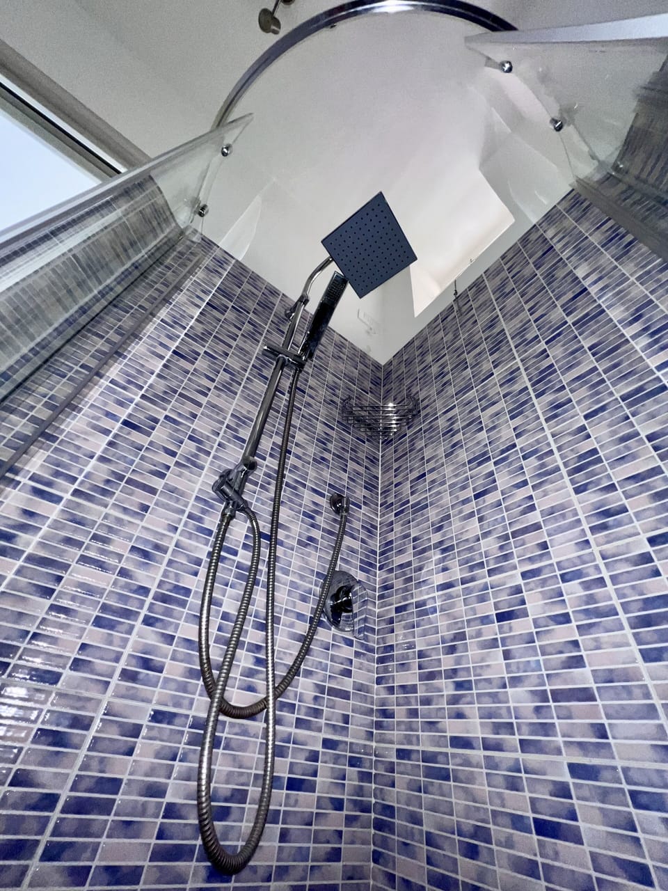 Superior Double Room, Terrace (Amethyst) | Bathroom | Shower, rainfall showerhead, free toiletries, hair dryer