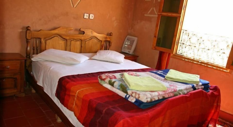 Standard Double Room | Minibar, blackout drapes, cribs (free), WiFi (free)