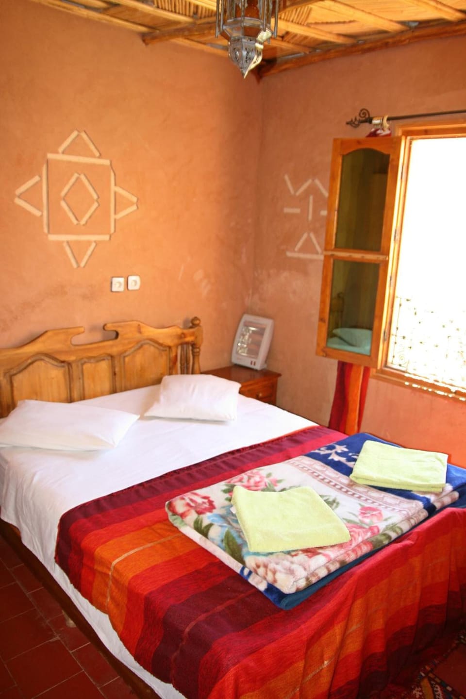 Minibar, blackout drapes, cribs (free), WiFi (free)
