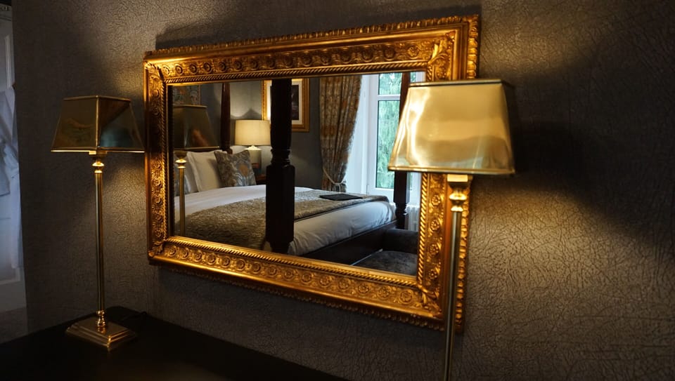 Superior Double Room, Ensuite (Super King Bed) | Individually decorated, individually furnished, soundproofing