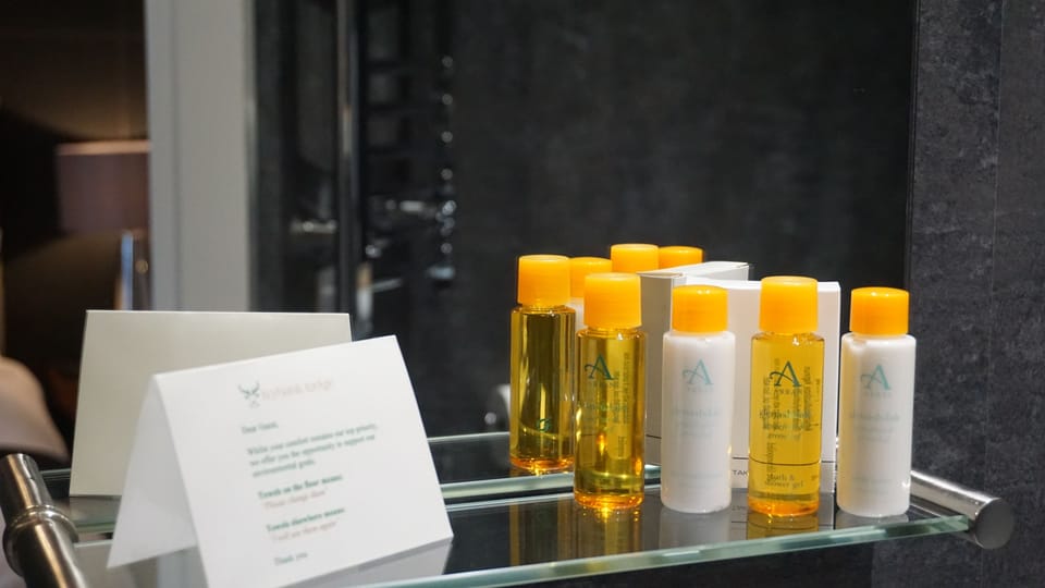 Classic Double Room, 1 Double Bed, Ensuite | Bathroom amenities | Shower, free toiletries, bathrobes, towels