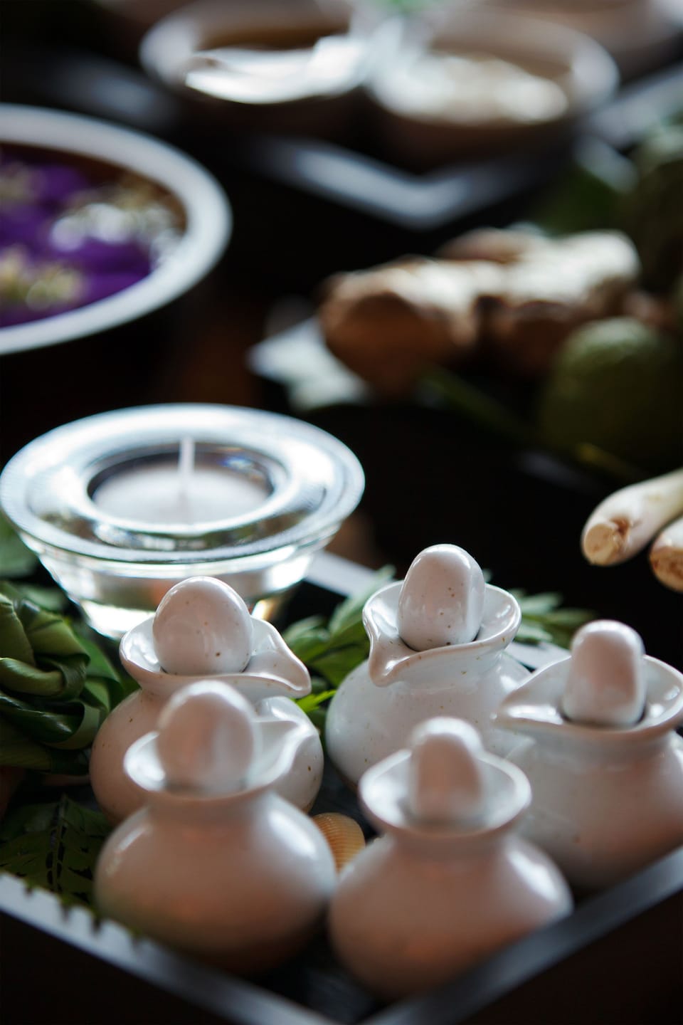 Couples treatment rooms, body treatments, aromatherapy, body scrubs