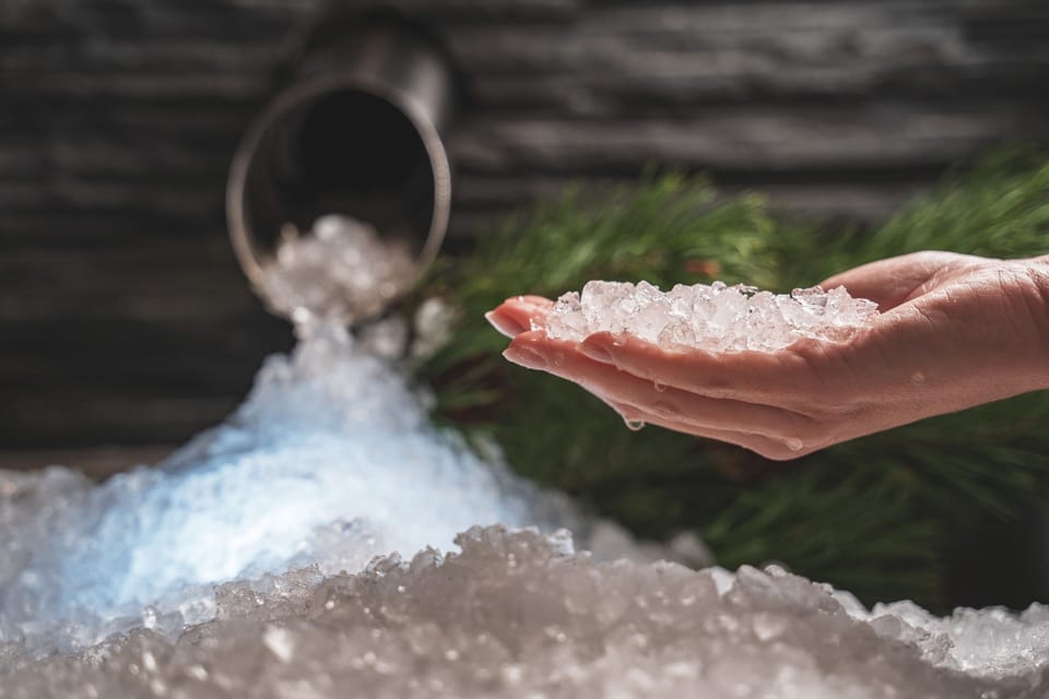 Couples treatment rooms, sauna, hot tub, steam room, hot springs