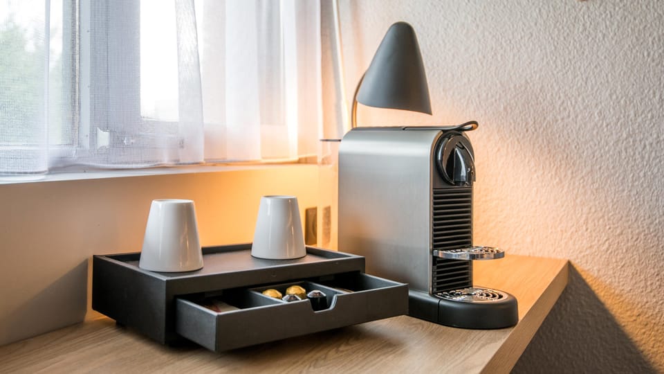 Superior Room, 1 King Bed | Room amenity