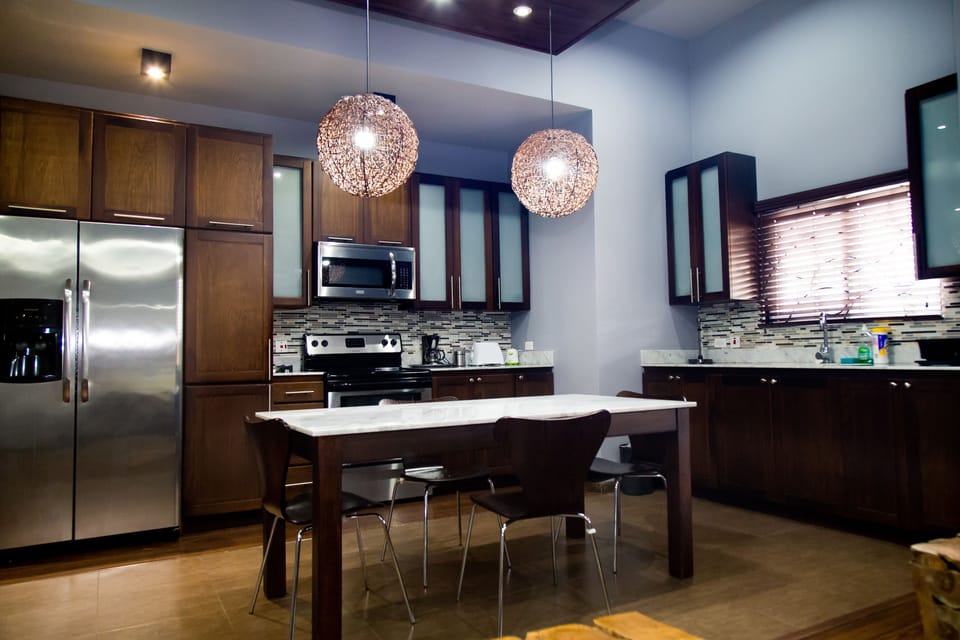 Exclusive Apartment, 2 Bedrooms, Mountain View, Executive Level | Private kitchen | Full-size fridge, microwave, oven, coffee/tea maker