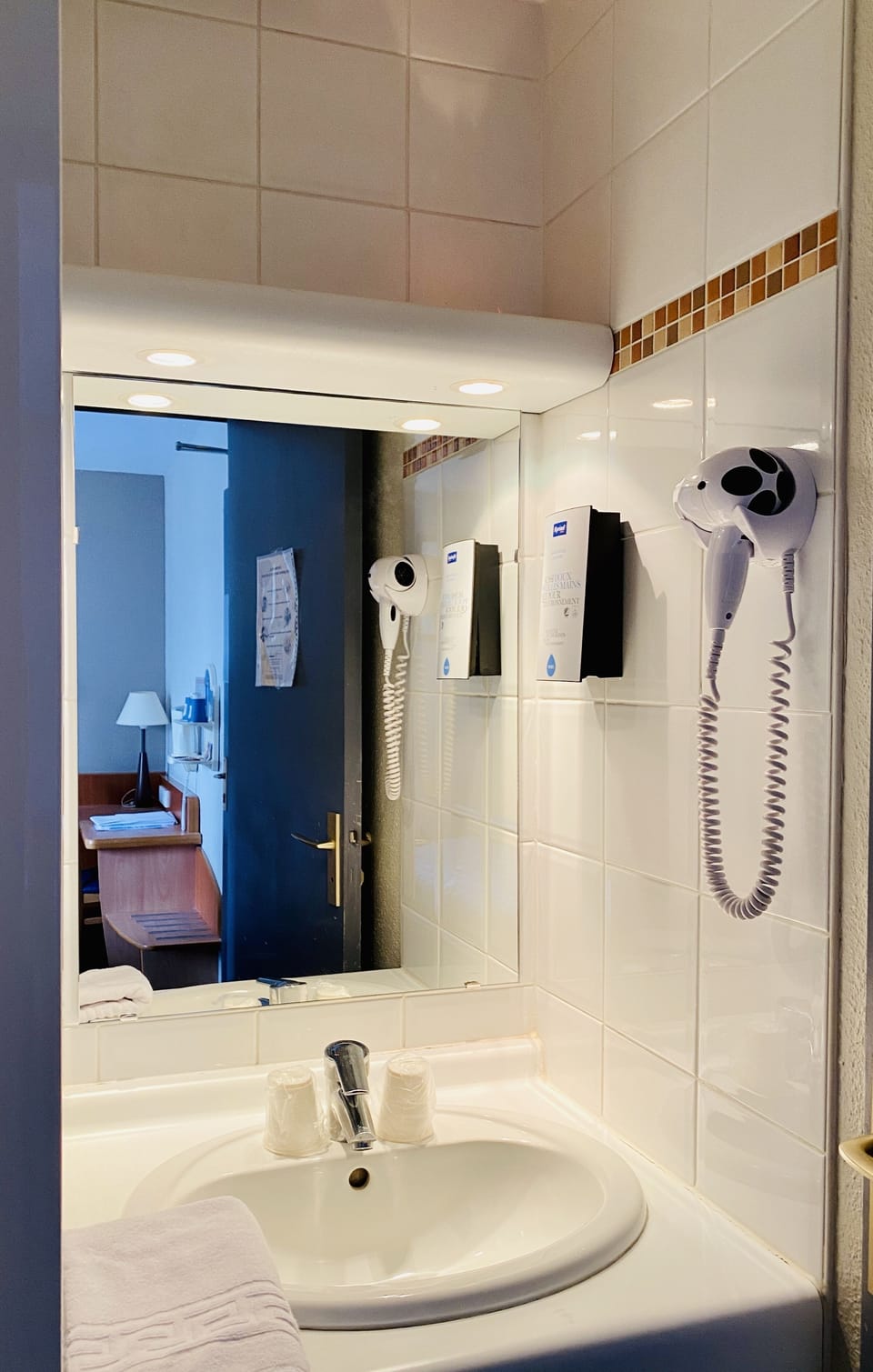 Shower, eco-friendly toiletries, hair dryer, towels