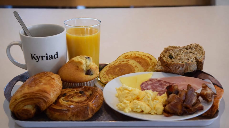 Daily buffet breakfast (EUR 12.9 per person)