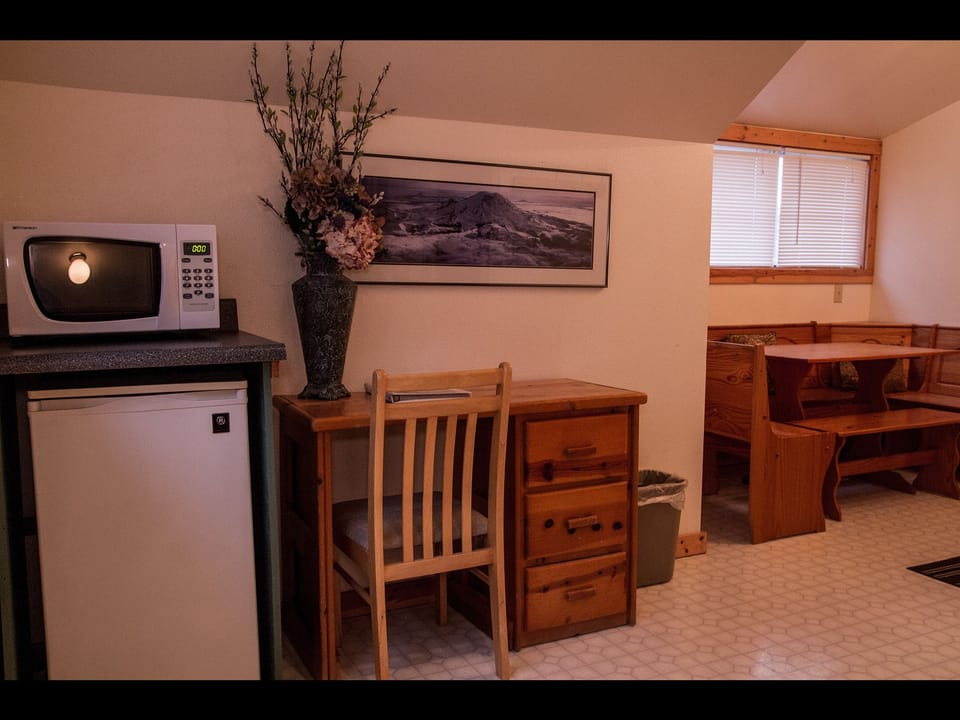 Premium Studio Suite, 1 Bedroom (Room 20) | Living area