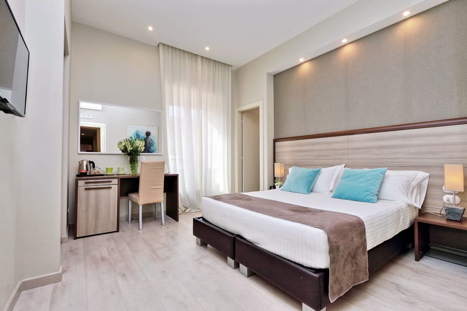 Comfort Double Room | Premium bedding, minibar, in-room safe, desk