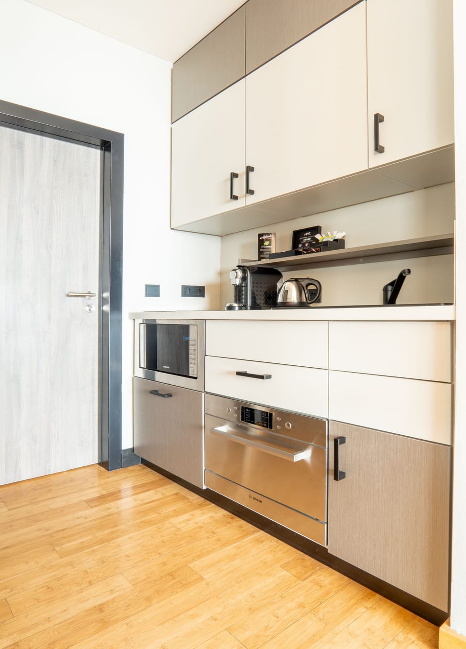 Two-Bedroom Apartment - Sea View (Fire Safety Window in one bedroom, cannot be opened) | Private kitchen