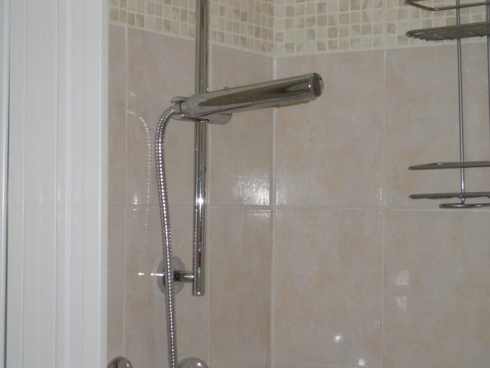 Comfort Single Room | Bathroom | Shower, free toiletries, hair dryer, bathrobes