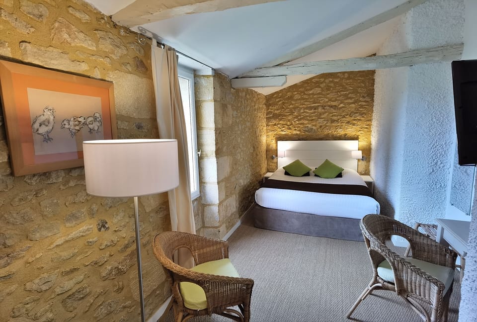 Desk, free WiFi, bed sheets