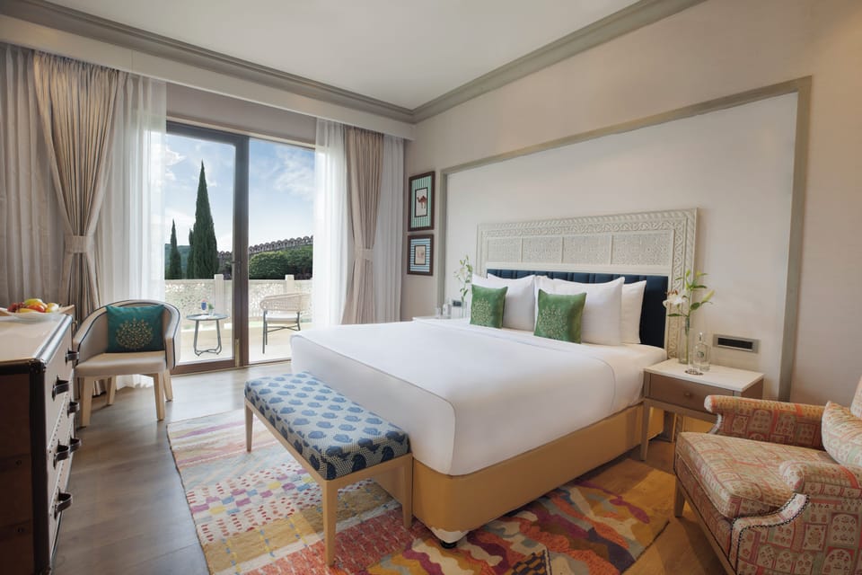 Superior Room, Balcony | Premium bedding, in-room safe, iron/ironing board (on request)
