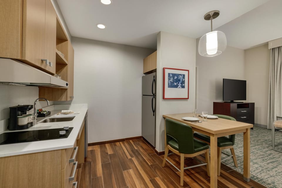 Suite, 1 King Bed, Accessible, Bathtub (Mobility & Hearing) | Private kitchen | Fridge, microwave, oven, stovetop