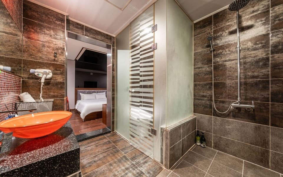 Premium Room | Free WiFi