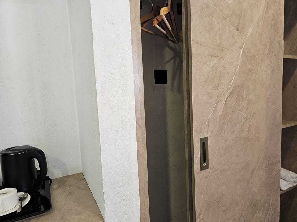 Deluxe Double or Twin Room, 1 Bedroom, Sea View | Minibar, in-room safe, desk, laptop workspace