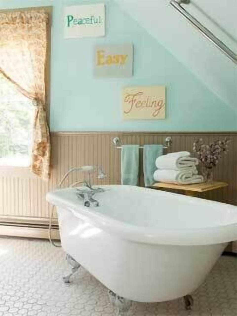Shower, free toiletries, hair dryer, bathrobes