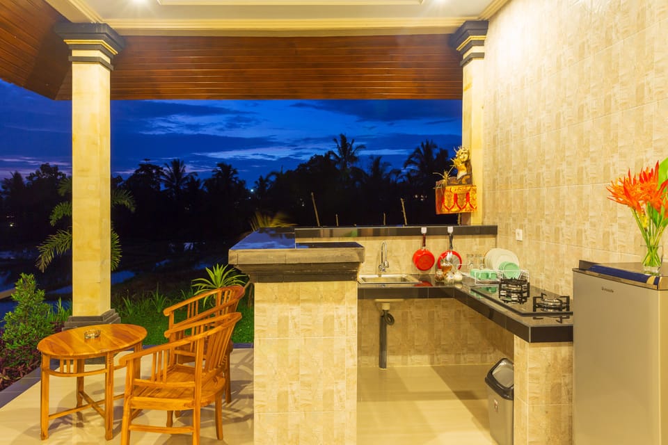 Private kitchenette