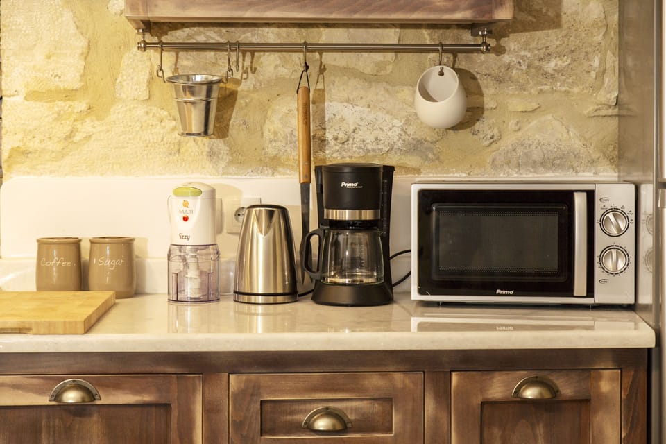 Villa, 2 Bedrooms | Private kitchen | Full-size fridge, microwave, oven, stovetop
